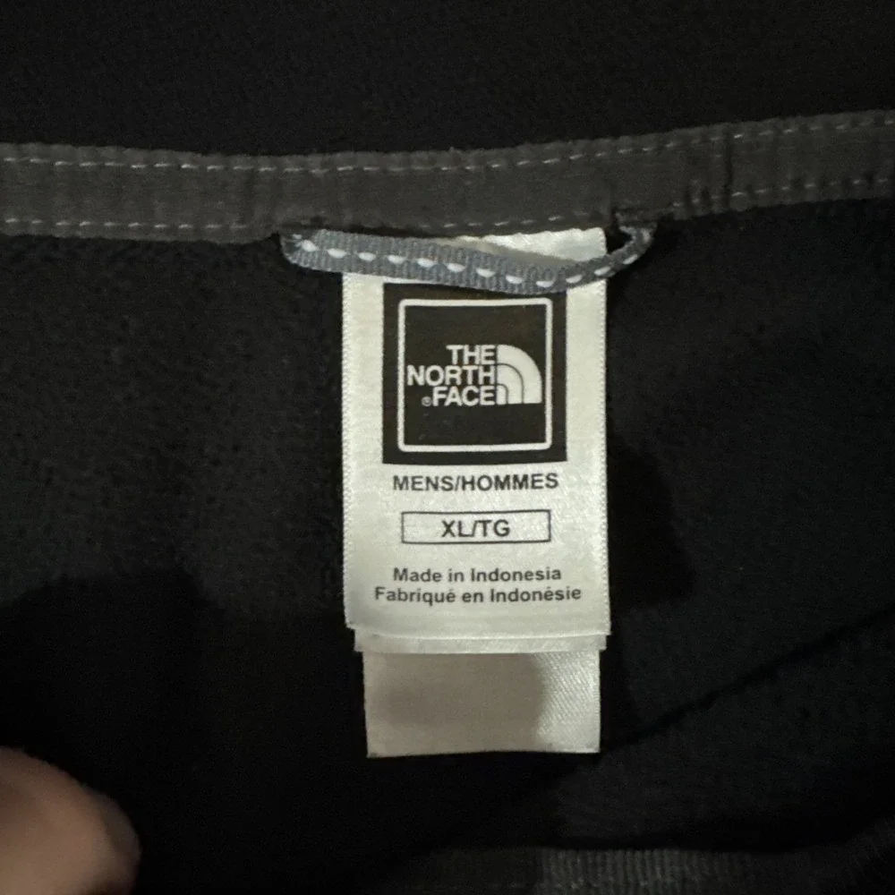North Face Long Sleeve 1/4 Zip Fleece Sweatshirt Mens XL Black Gray Warm‎